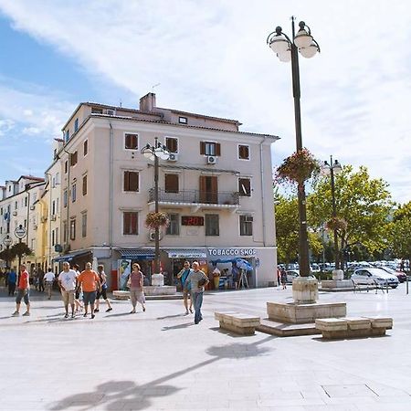 Odeon Apartment And Rooms غييكا المظهر الخارجي الصورة