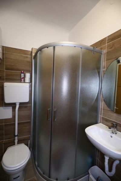 Odeon Apartment And Rooms غييكا المظهر الخارجي الصورة