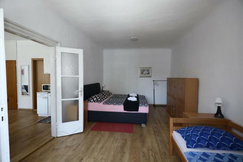 Odeon Apartment And Rooms غييكا المظهر الخارجي الصورة