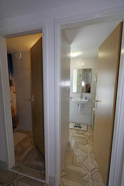 Odeon Apartment And Rooms غييكا المظهر الخارجي الصورة
